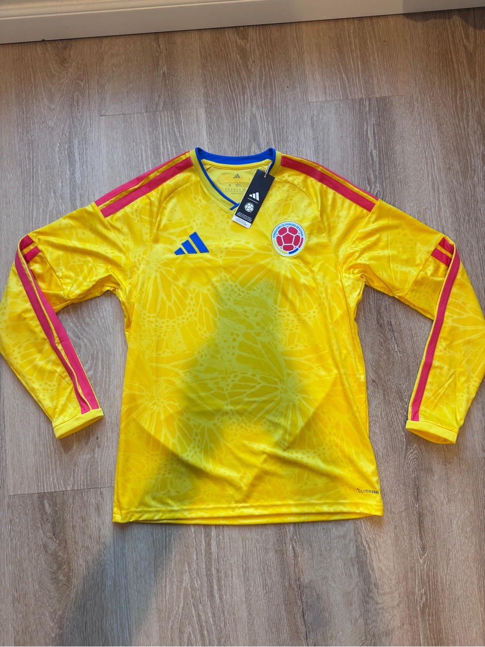 ADIDAS COLOMBIA WORLD CUP JERSEY BRAND NEW